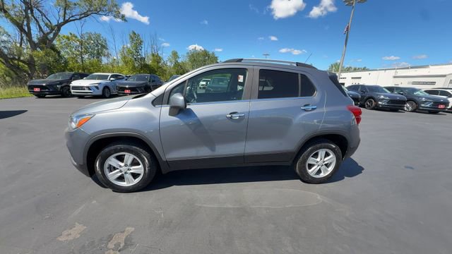 Certified 2019 Chevrolet Trax LT w/ LT Convenience Package AWD/4WD image 5