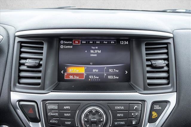 Used 2019 Nissan Pathfinder SL w/ SL Premium Package AWD/4WD image 16