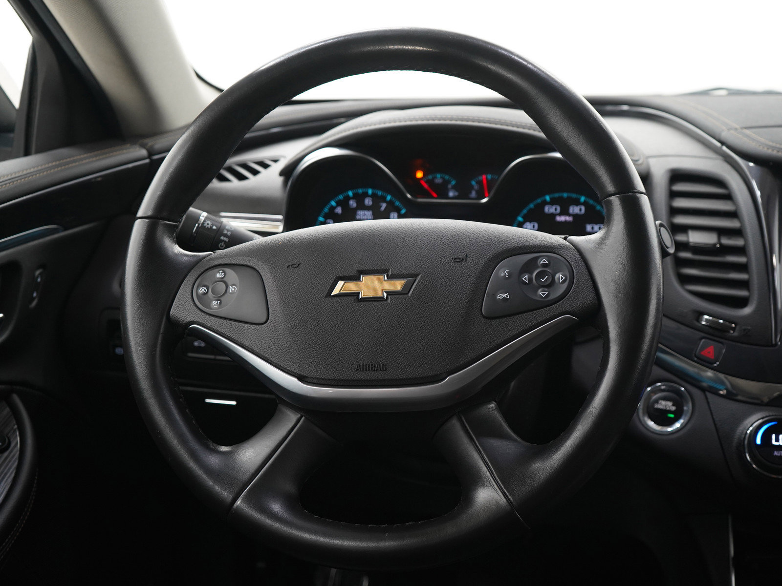 Used 2018 Chevrolet Impala Premier FWD image 15