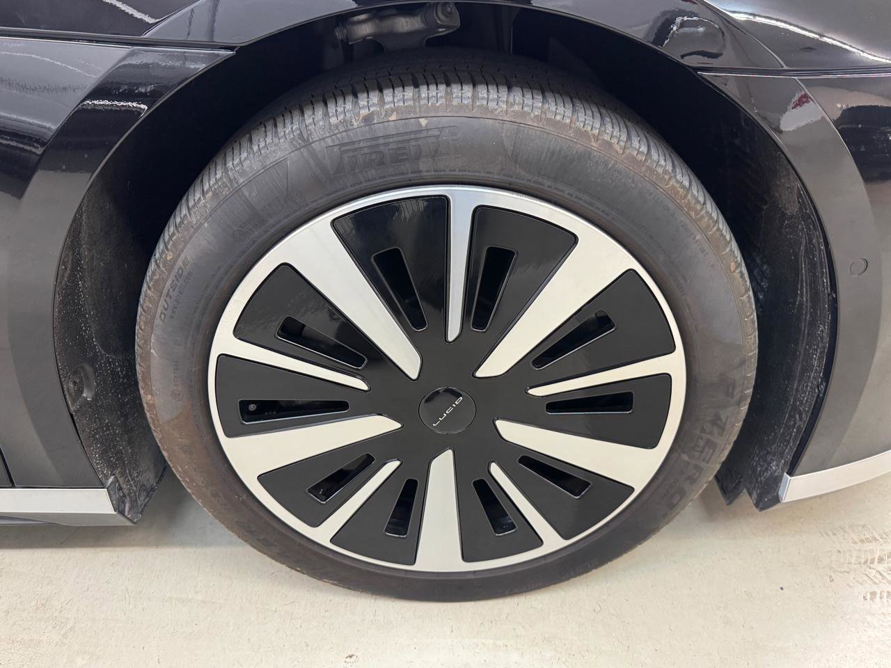 Used 2023 Lucid Air Touring AWD/4WD image 25