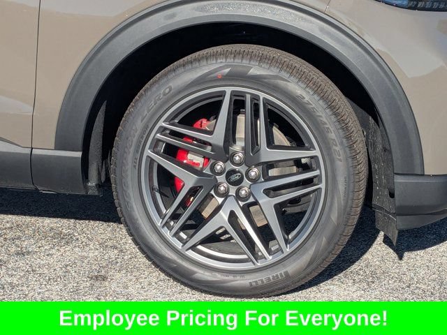 New 2026 Ford Explorer ST w/ Sun And Sound Package RWD image 11
