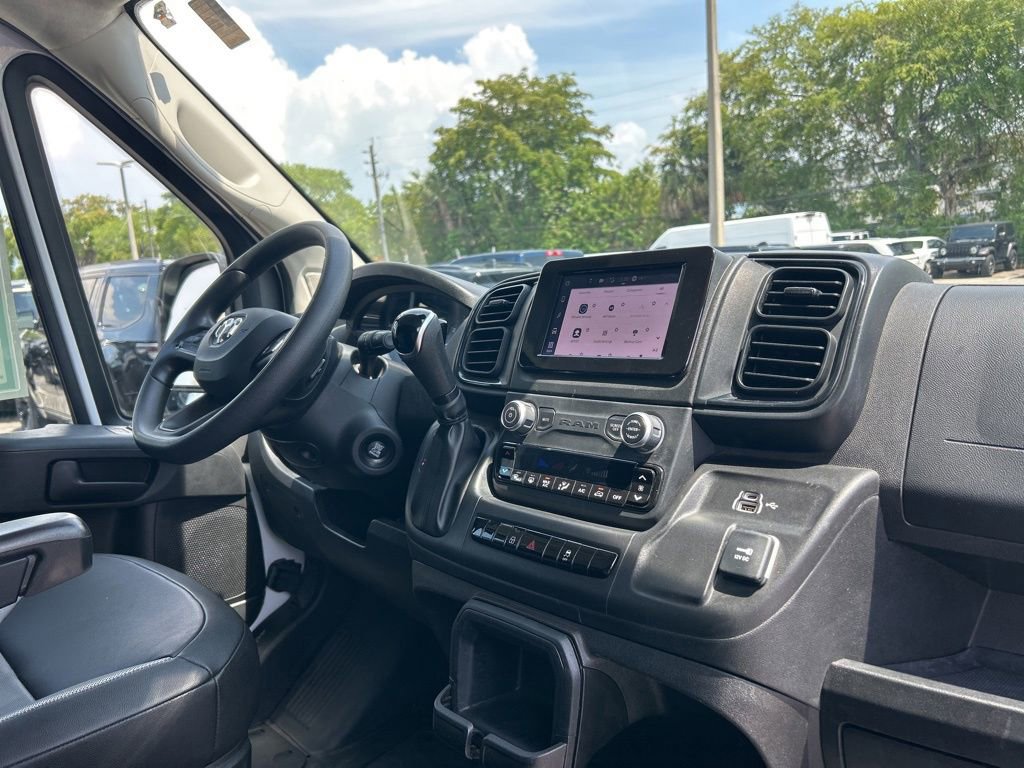 Used 2025 RAM ProMaster 2500 w/ Convenience Group FWD image 23