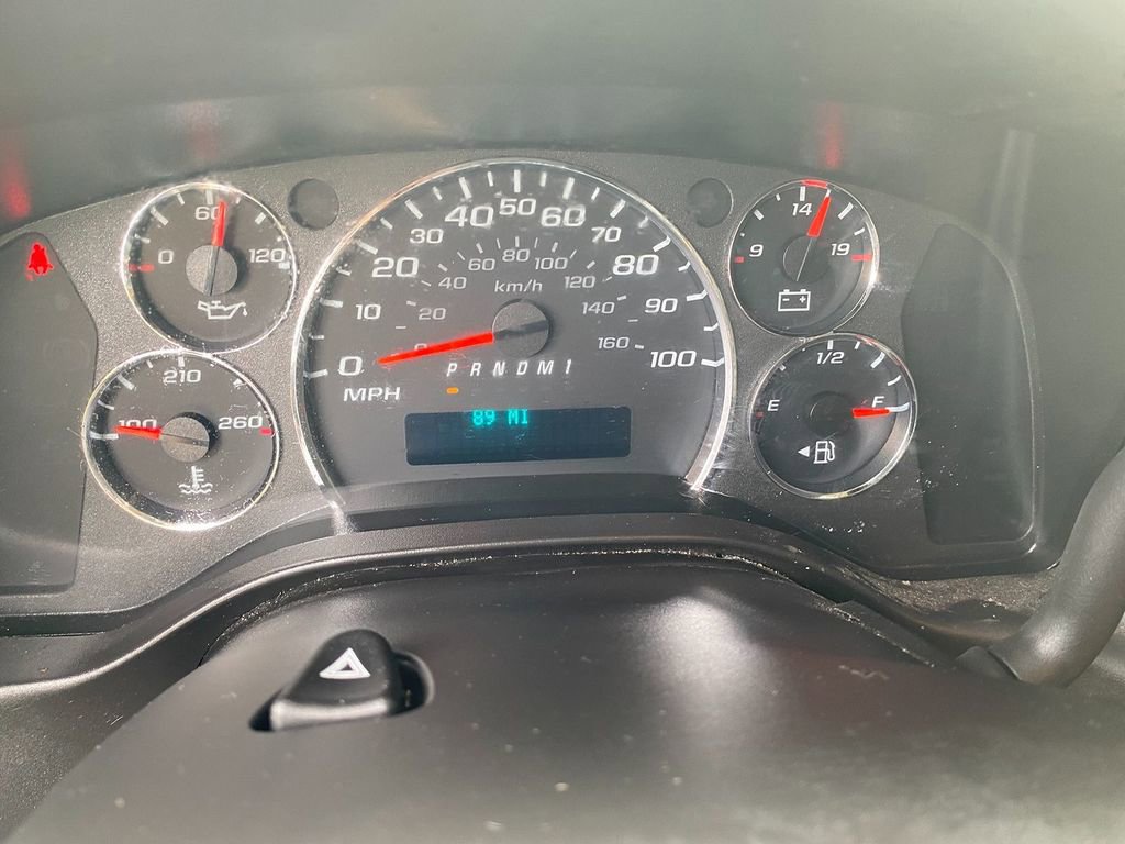 Used 2022 Chevrolet Express 2500 w/ Driver Convenience Package image 15