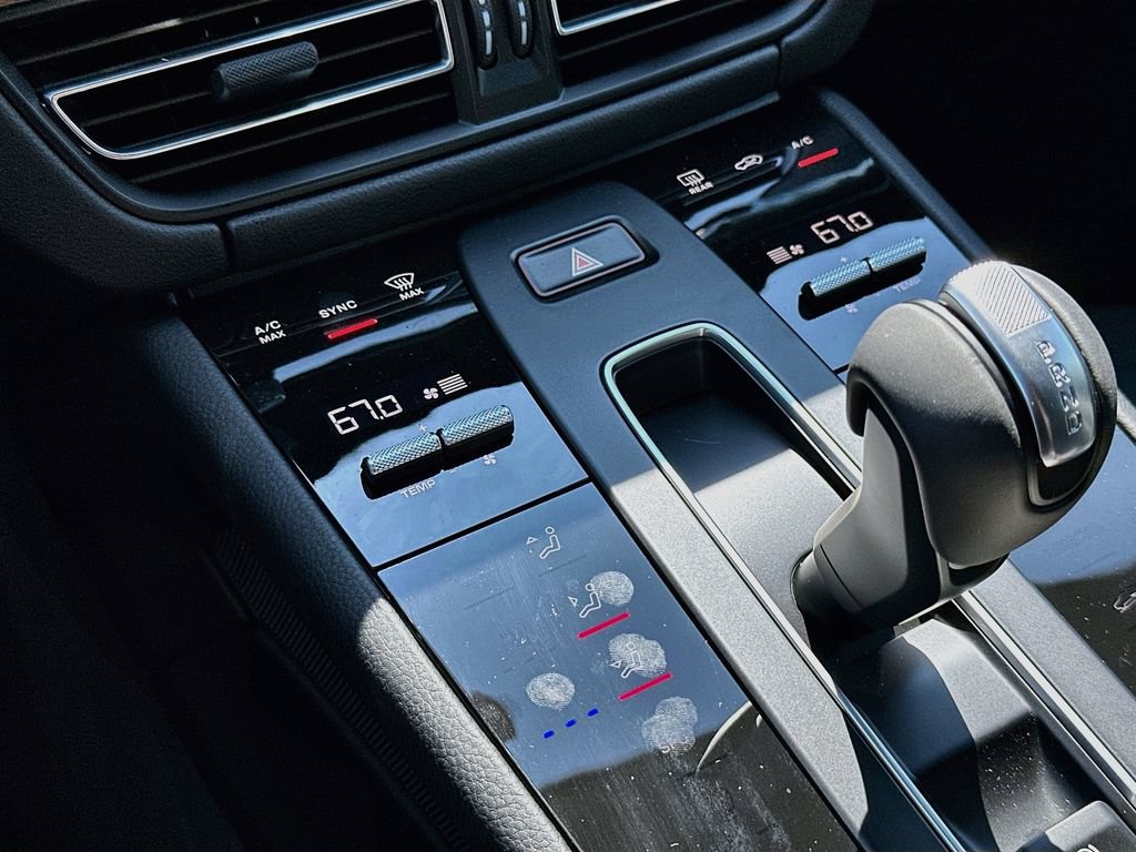 New 2026 Porsche Macan AWD/4WD image 18