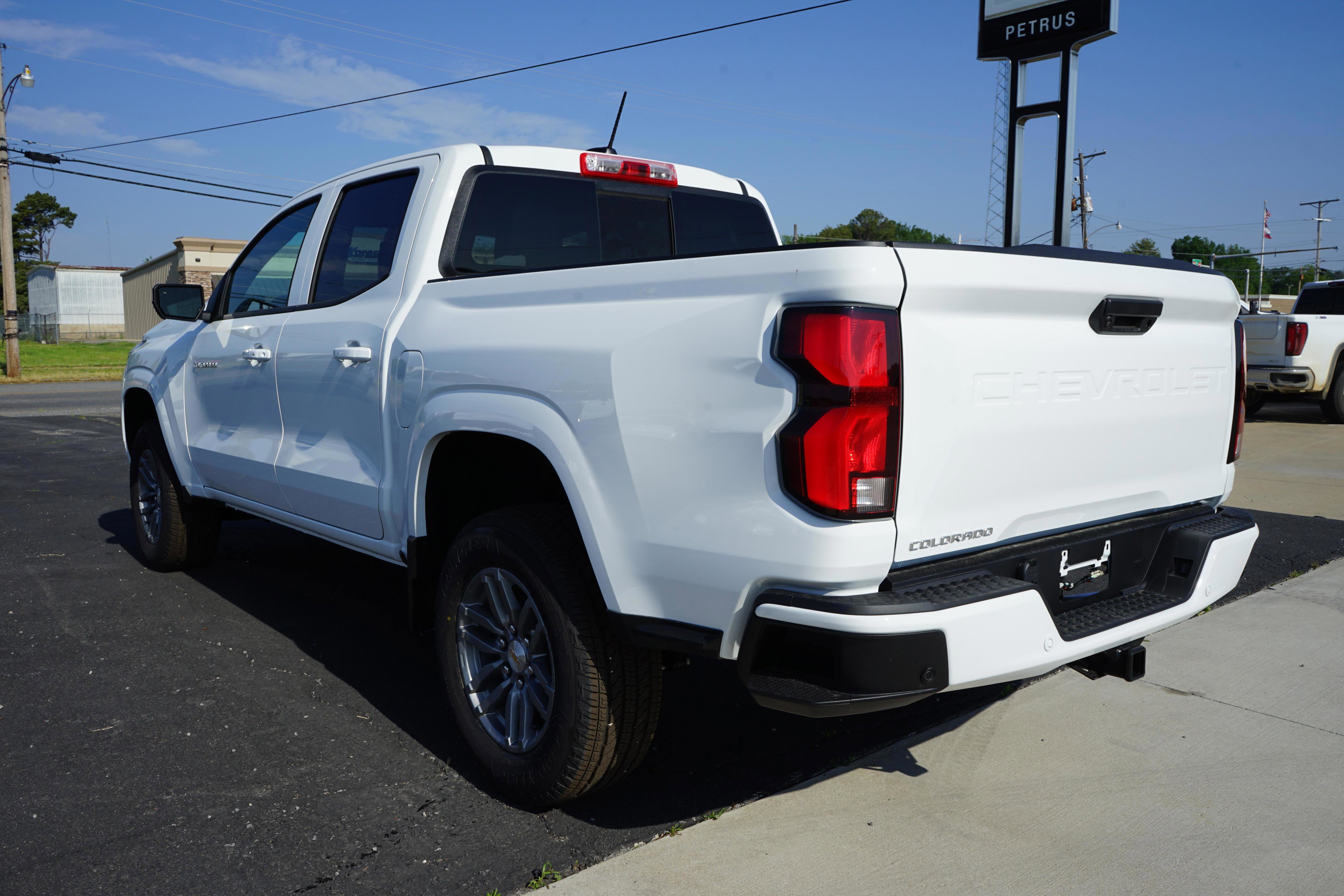 New 2025 Chevrolet Colorado LT w/ LT Convenience Package image 3