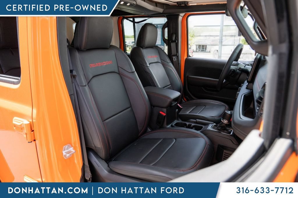 Used 2025 Jeep Wrangler Unlimited Rubicon w/ Convenience Group AWD/4WD image 28