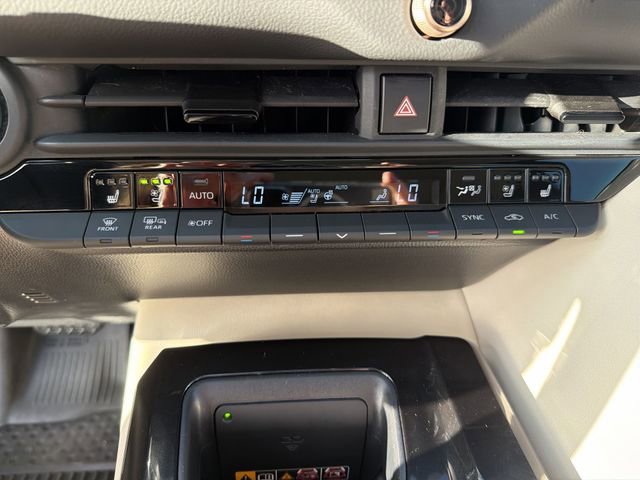 Certified 2024 Toyota Crown AWD/4WD image 22