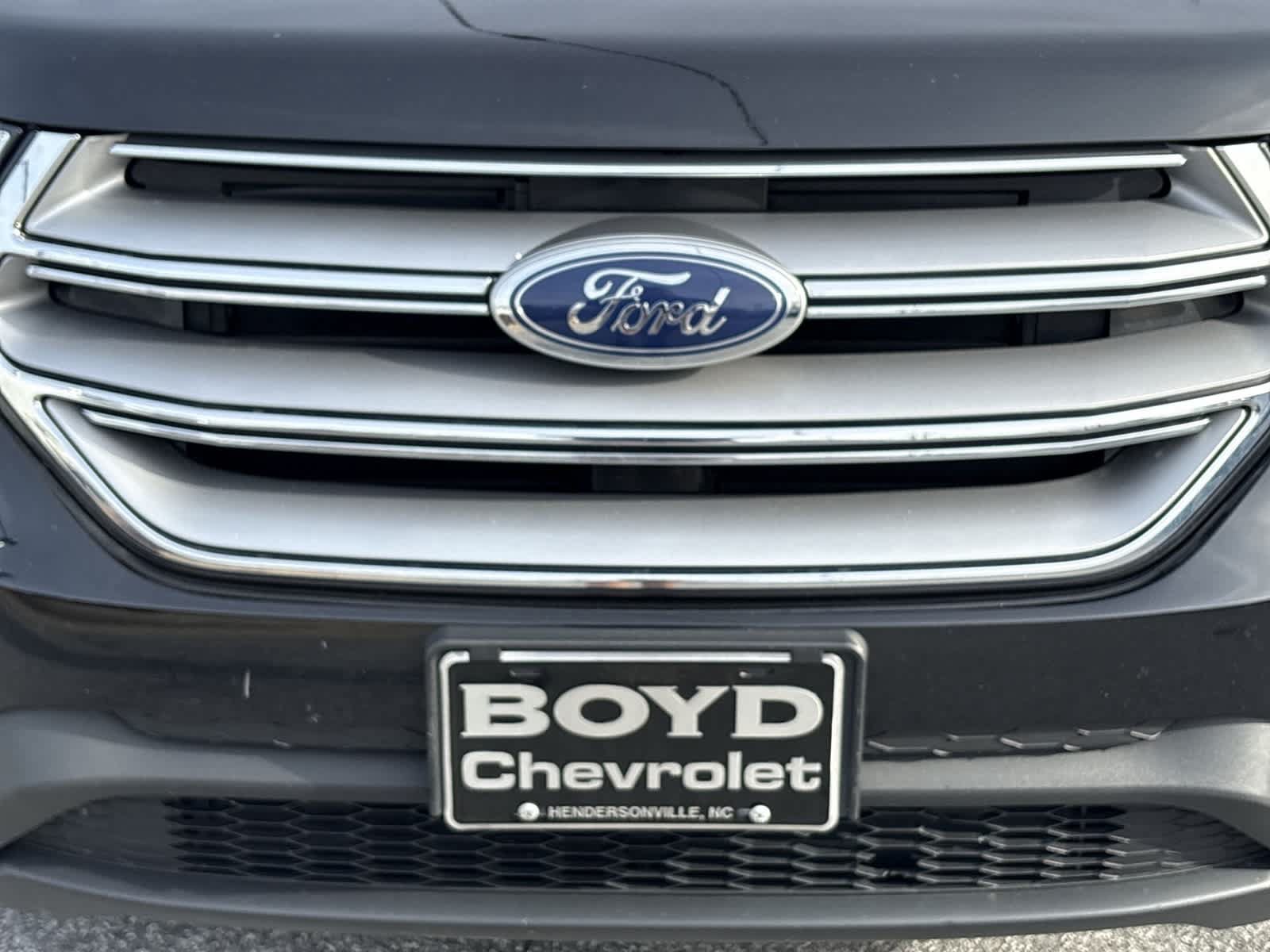Used 2018 Ford Edge SE FWD image 30