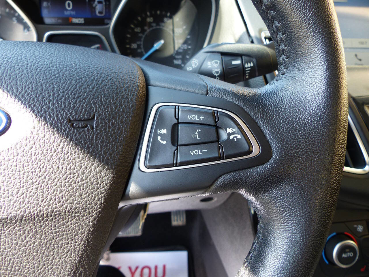 Used 2018 Ford Focus Titanium w/ Titanium Technology Package FWD image 29