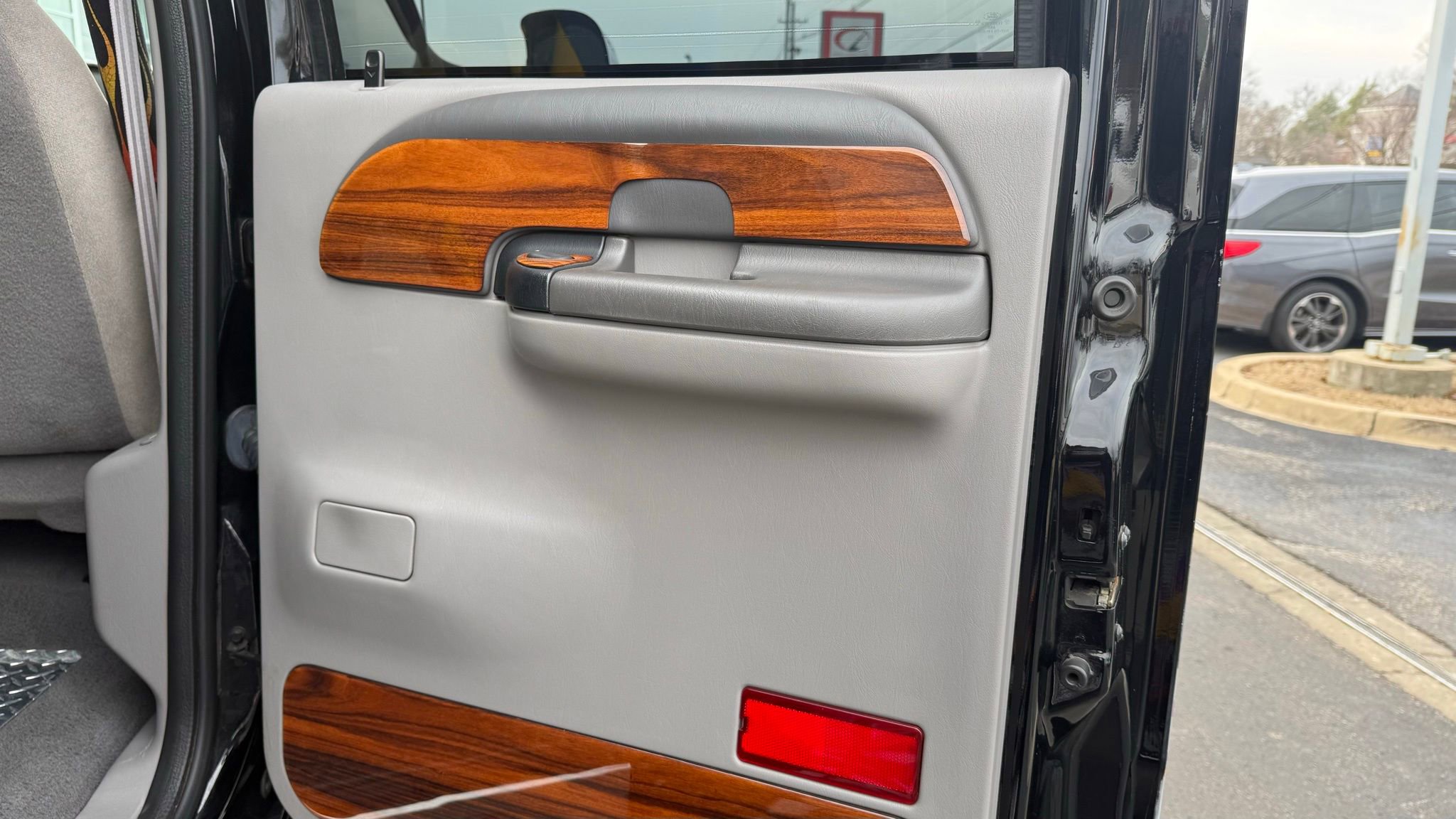 Used 1999 Ford F350 4x4 Crew Cab DRW Super Duty image 45