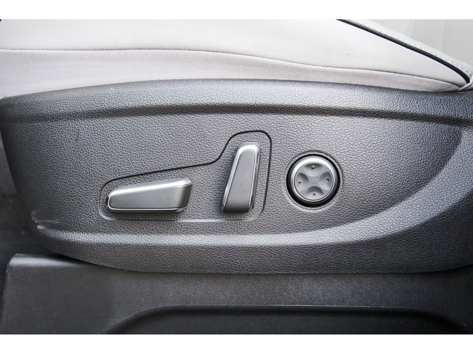 Used 2024 Hyundai Palisade SEL w/ Premium Package image 28