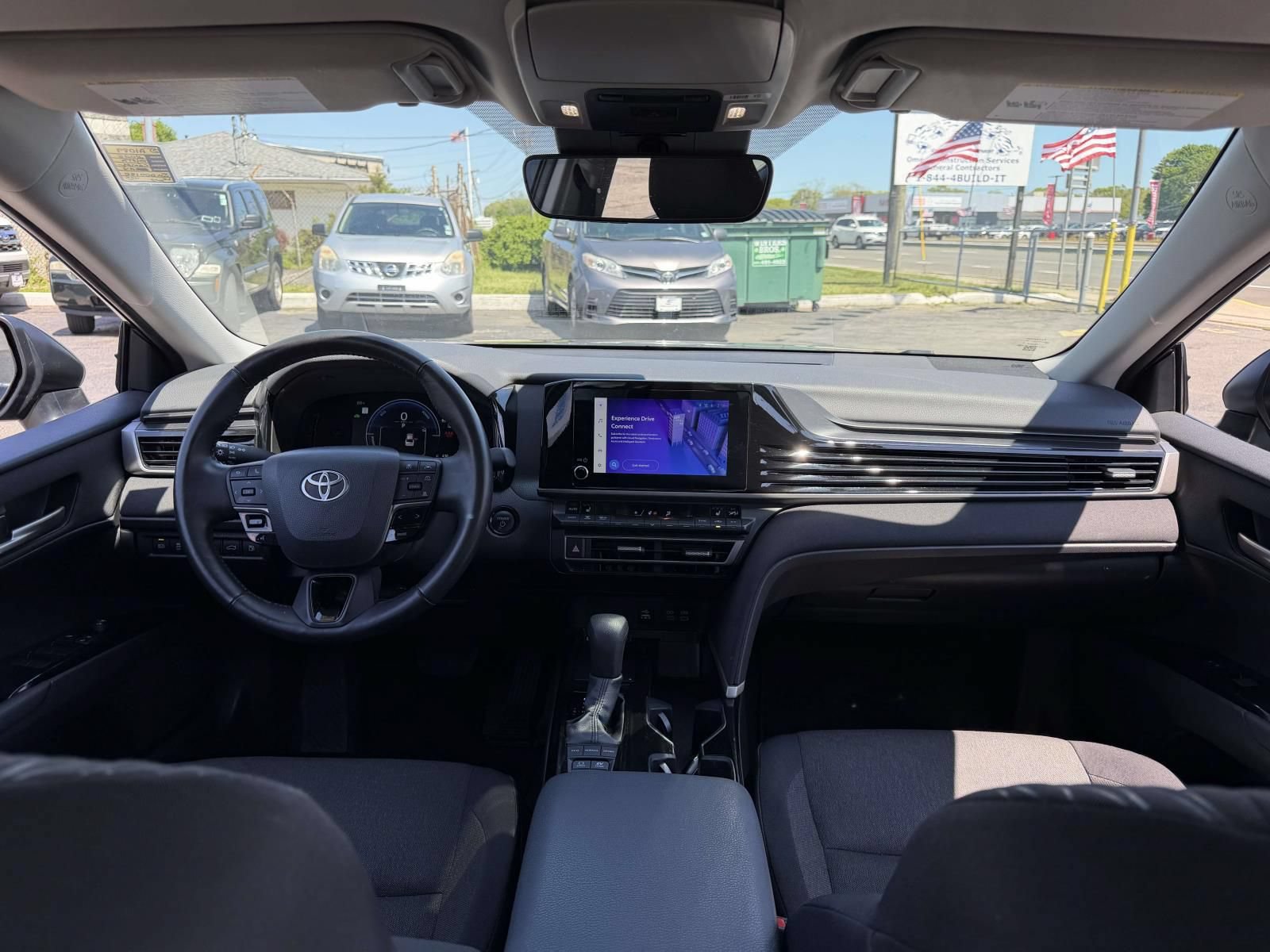 Used 2025 Toyota Camry LE w/ Convenience Package AWD/4WD image 18