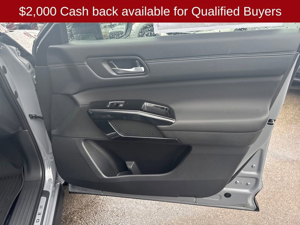 New 2026 Nissan Pathfinder Platinum image 41