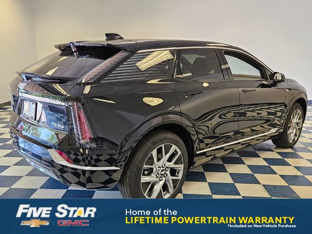 New 2025 Cadillac Optiq Luxury 1 image 16