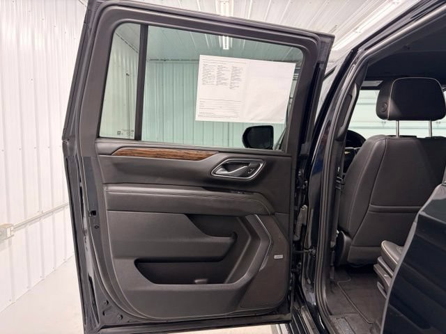 Used 2024 Chevrolet Suburban Premier AWD/4WD image 13