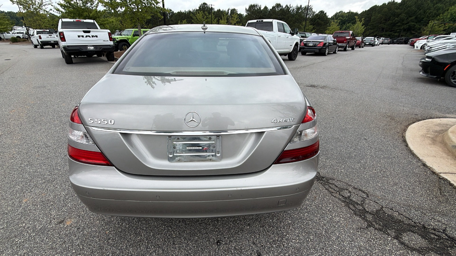 Used 2009 Mercedes-Benz S 550 4MATIC image 9