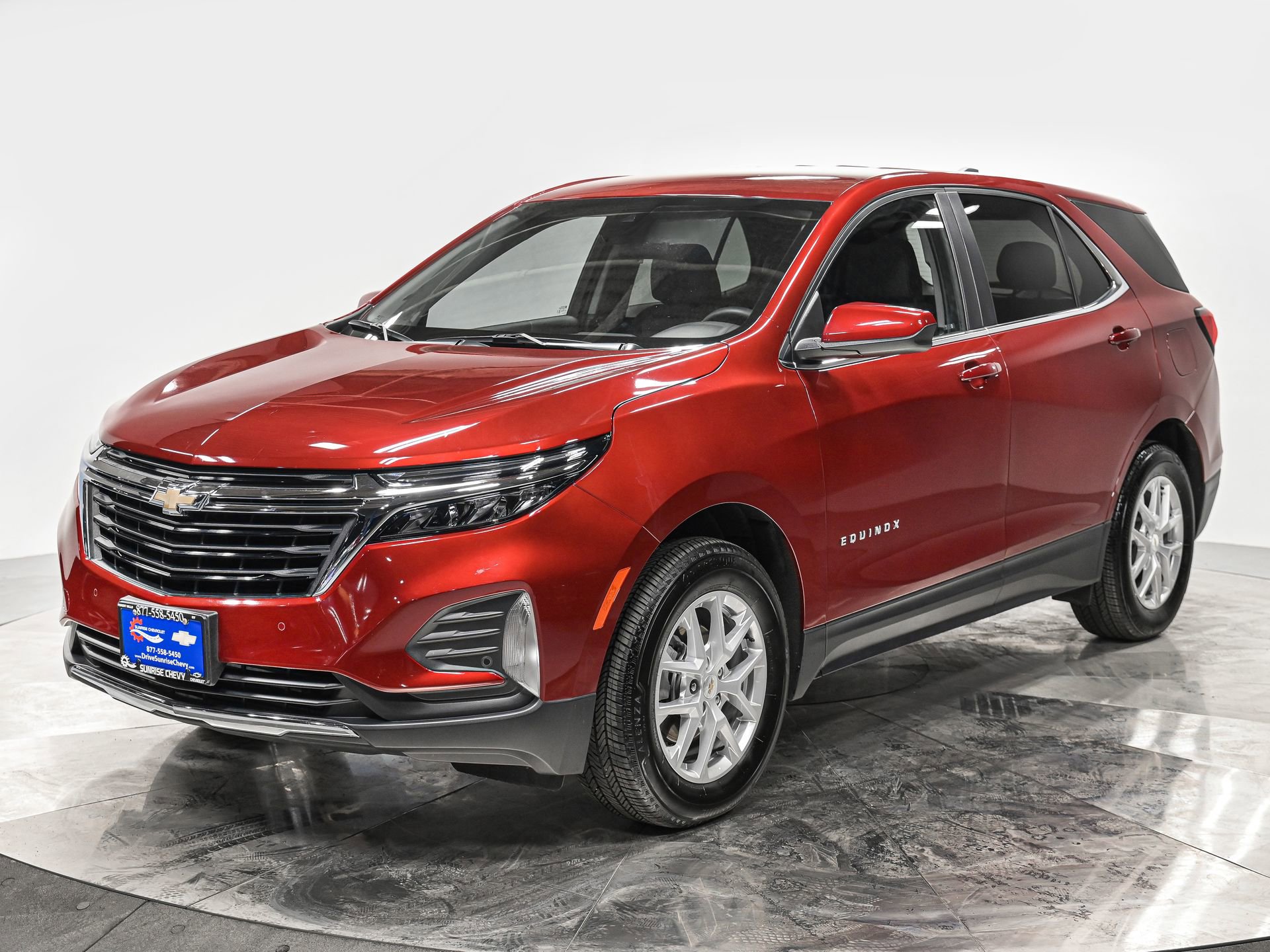 Used 2023 Chevrolet Equinox LT AWD/4WD image 1
