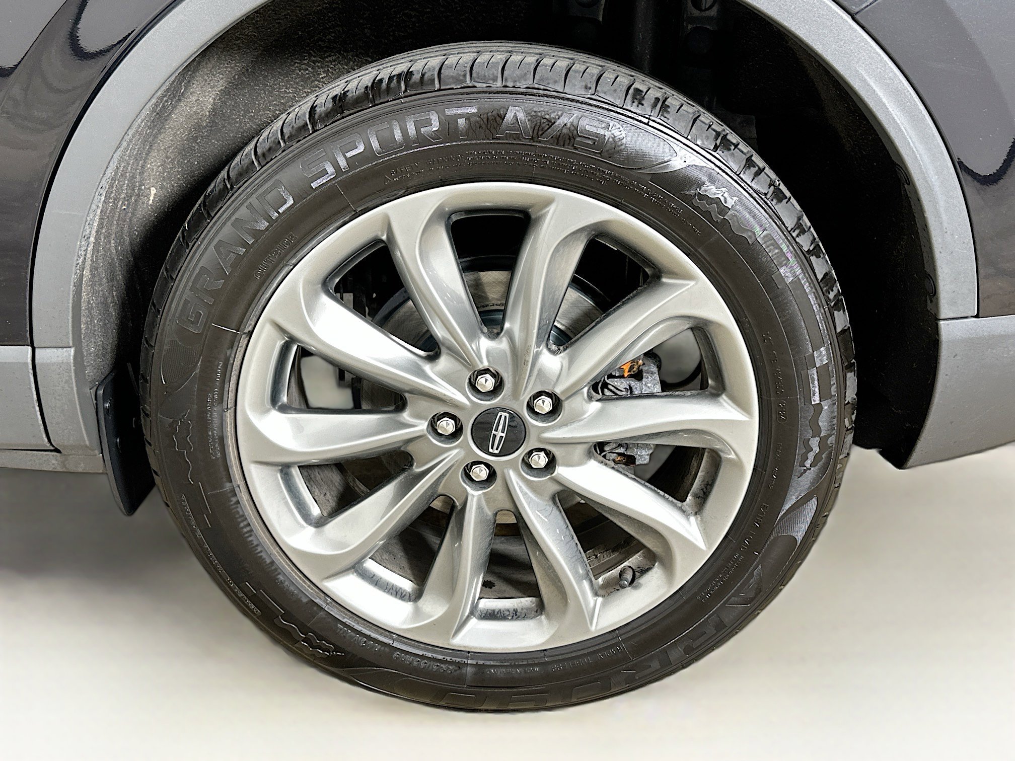 Used 2022 Lincoln Corsair AWD w/ Premium Package image 11