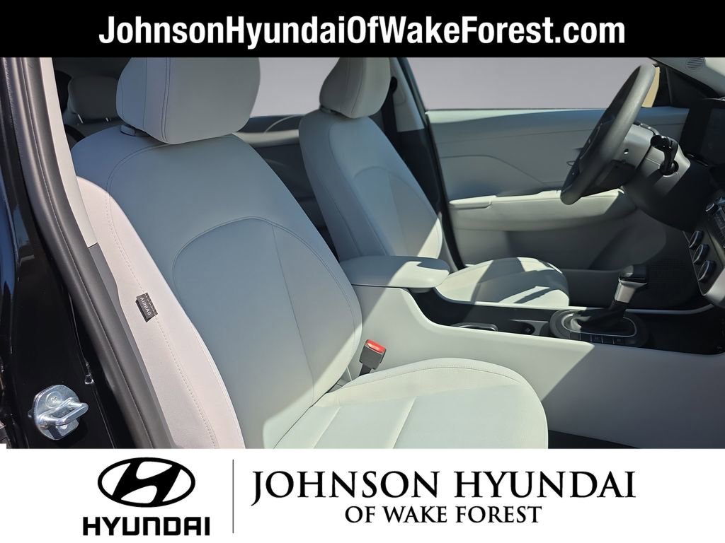 Certified 2026 Hyundai Kona SE image 18