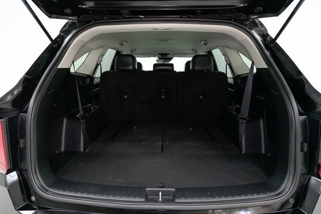 Used 2025 Kia Sorento S image 36