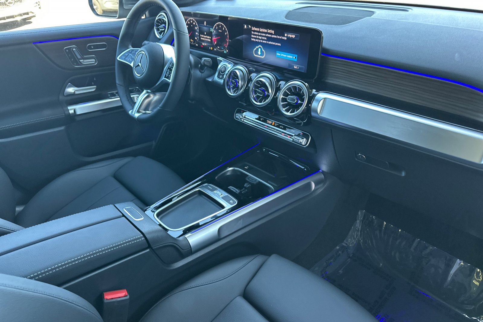 New 2026 Mercedes-Benz GLB 250 4MATIC image 16