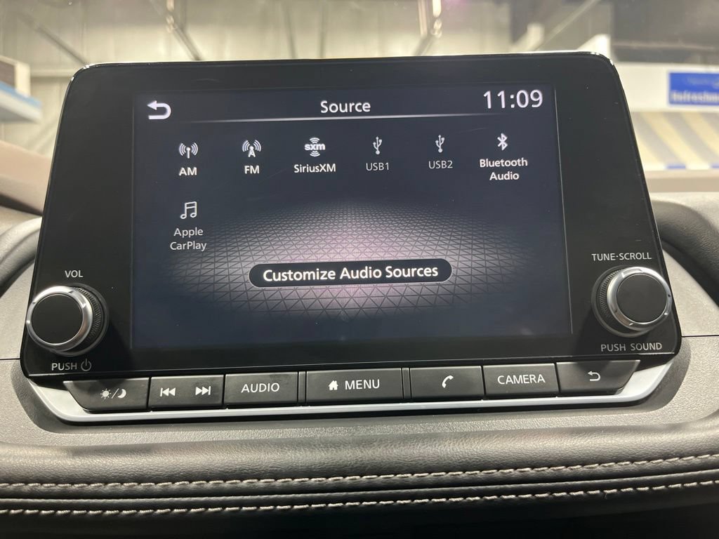 Used 2023 Nissan Rogue S AWD/4WD image 22