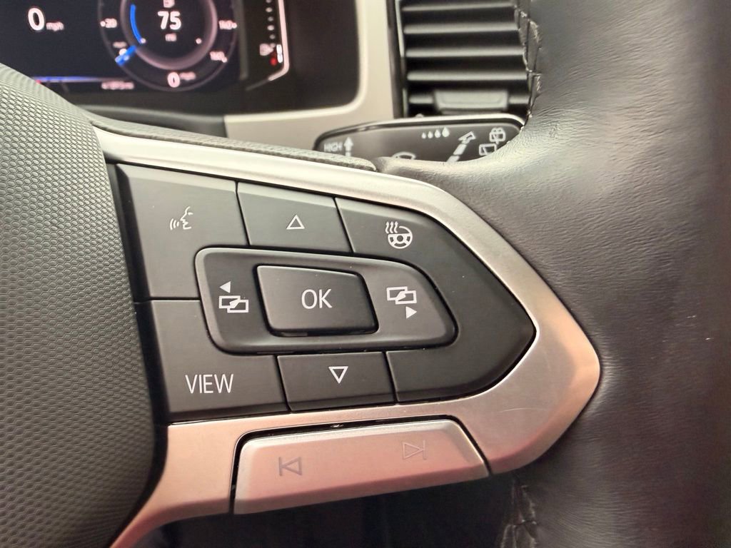 Used 2021 Volkswagen Atlas SEL Premium image 25