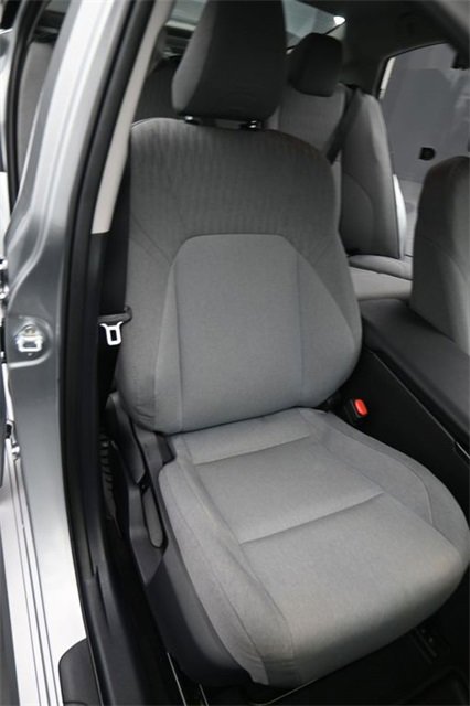 Used 2025 Toyota Camry LE image 17