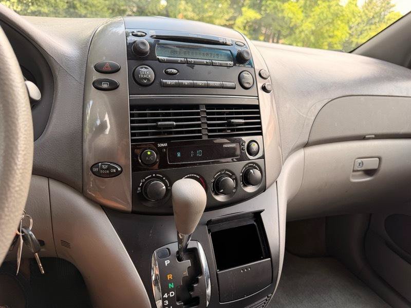 Used 2008 Toyota Sienna LE FWD image 14