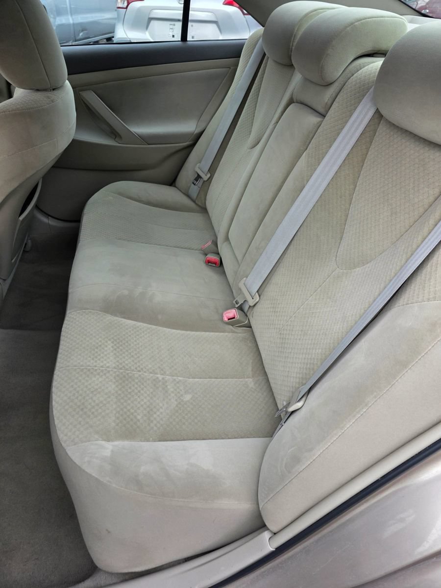 Used 2009 Toyota Camry LE FWD image 15