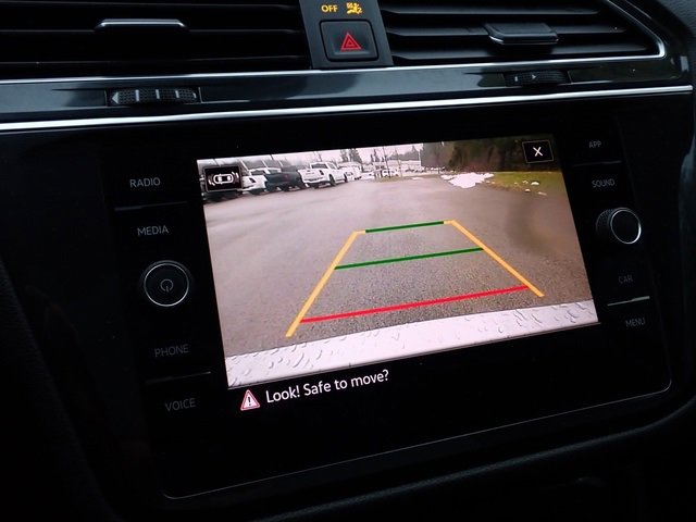 Used 2022 Volkswagen Tiguan SE image 26