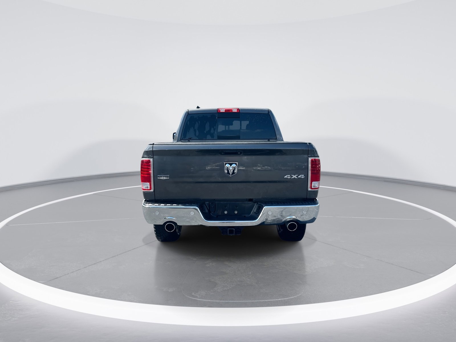 Used 2017 RAM 1500 Laramie w/ Convenience Group AWD/4WD image 8