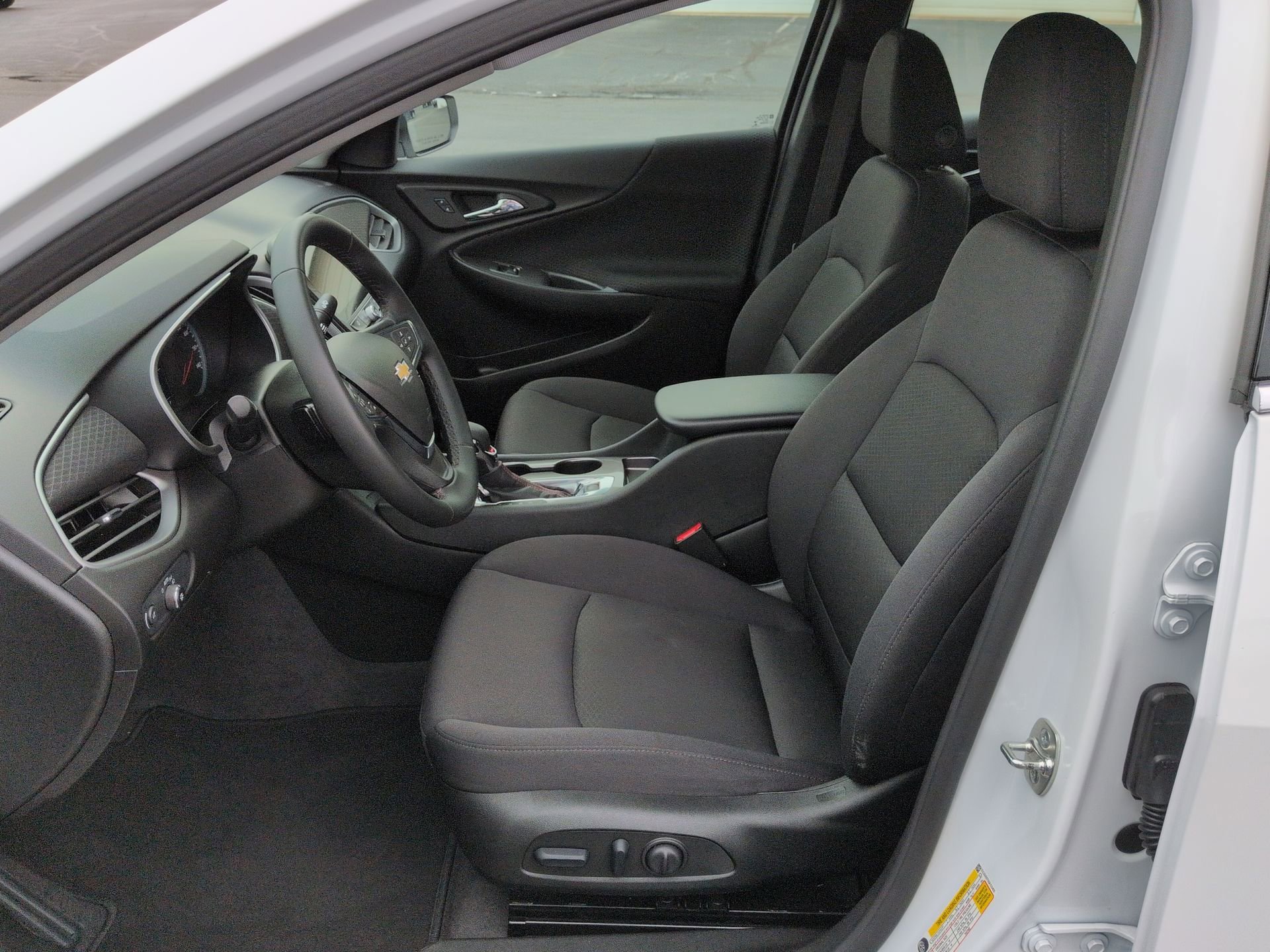 Certified 2025 Chevrolet Malibu RS image 19