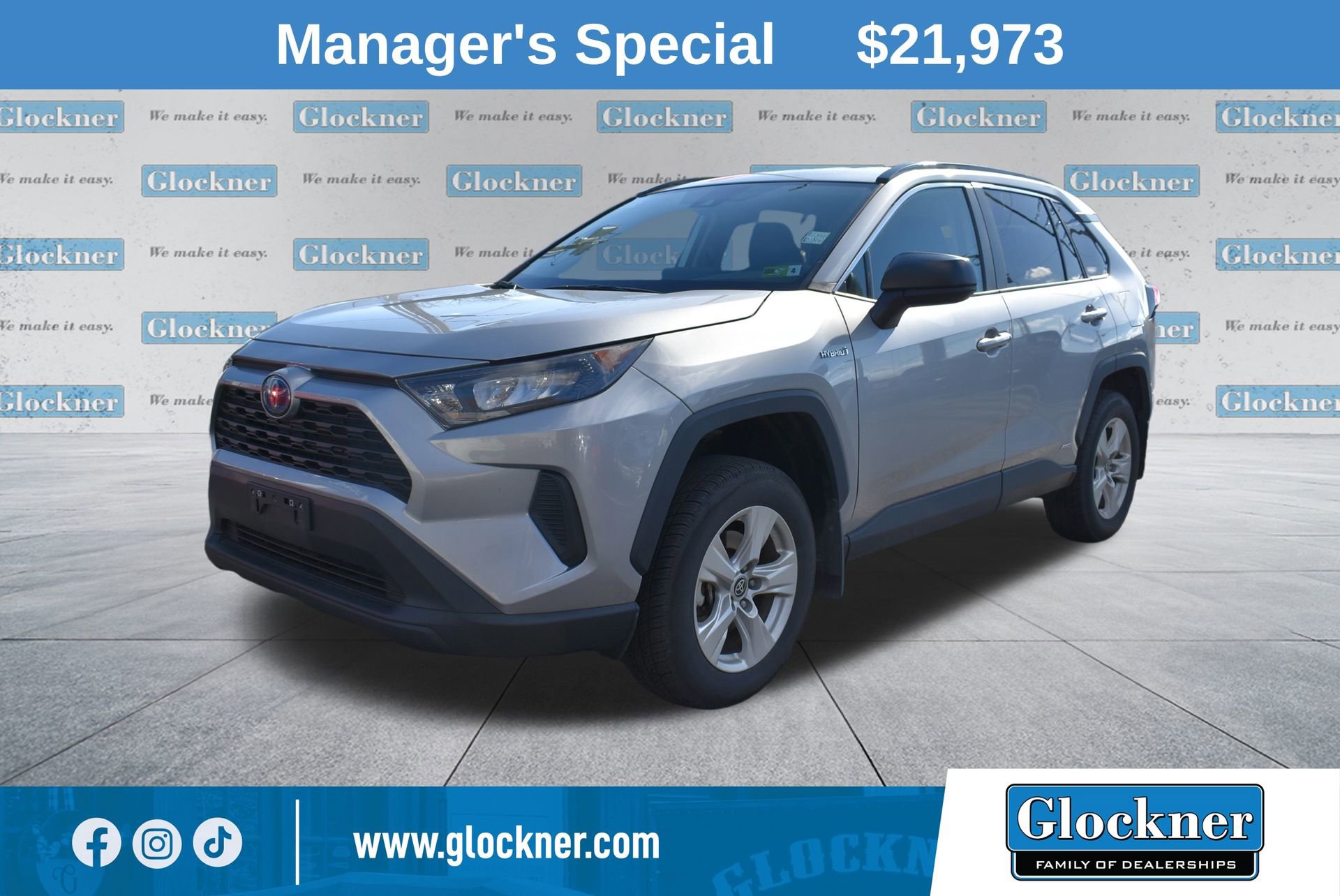 Used 2021 Toyota RAV4 LE image 1