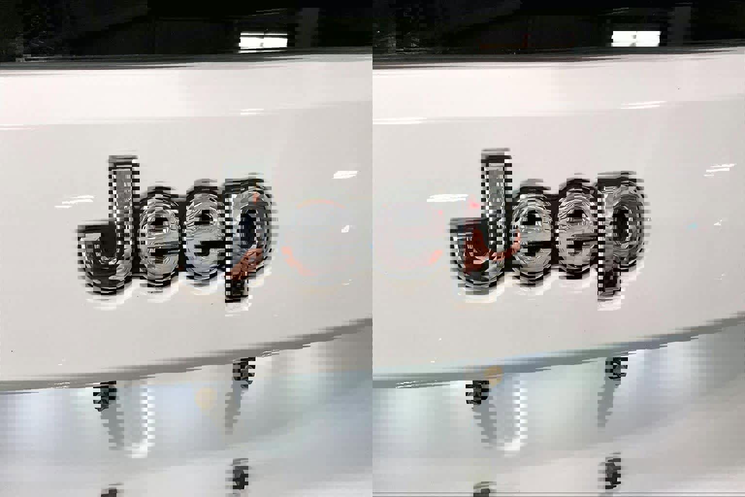 Used 2017 Jeep Grand Cherokee Limited image 29