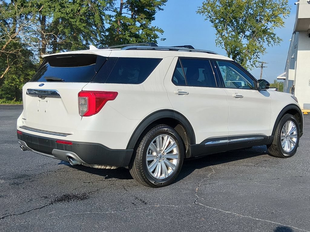 Used 2023 Ford Explorer Limited w/ Limited Technology Package RWD image 4