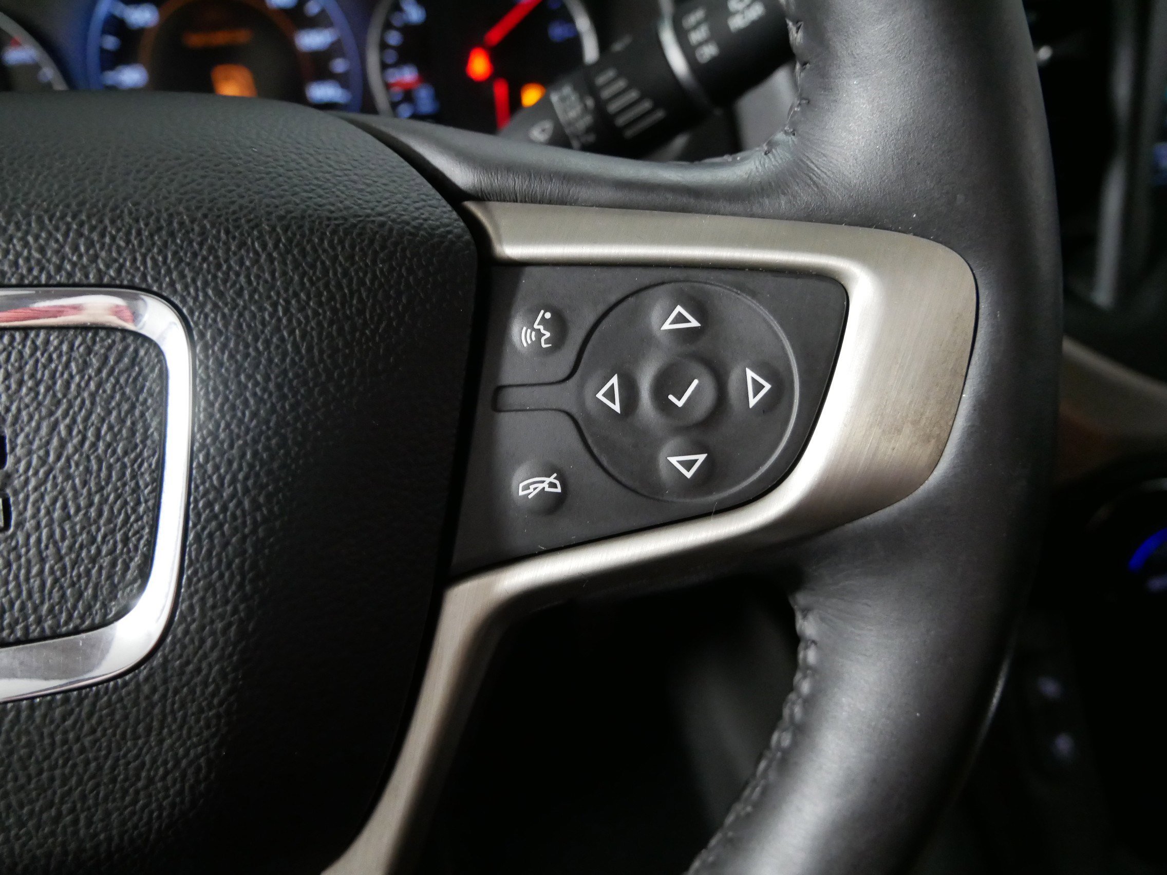 Certified 2017 GMC Acadia Denali image 28