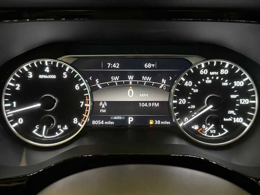 Used 2025 Nissan Pathfinder SL AWD/4WD image 10