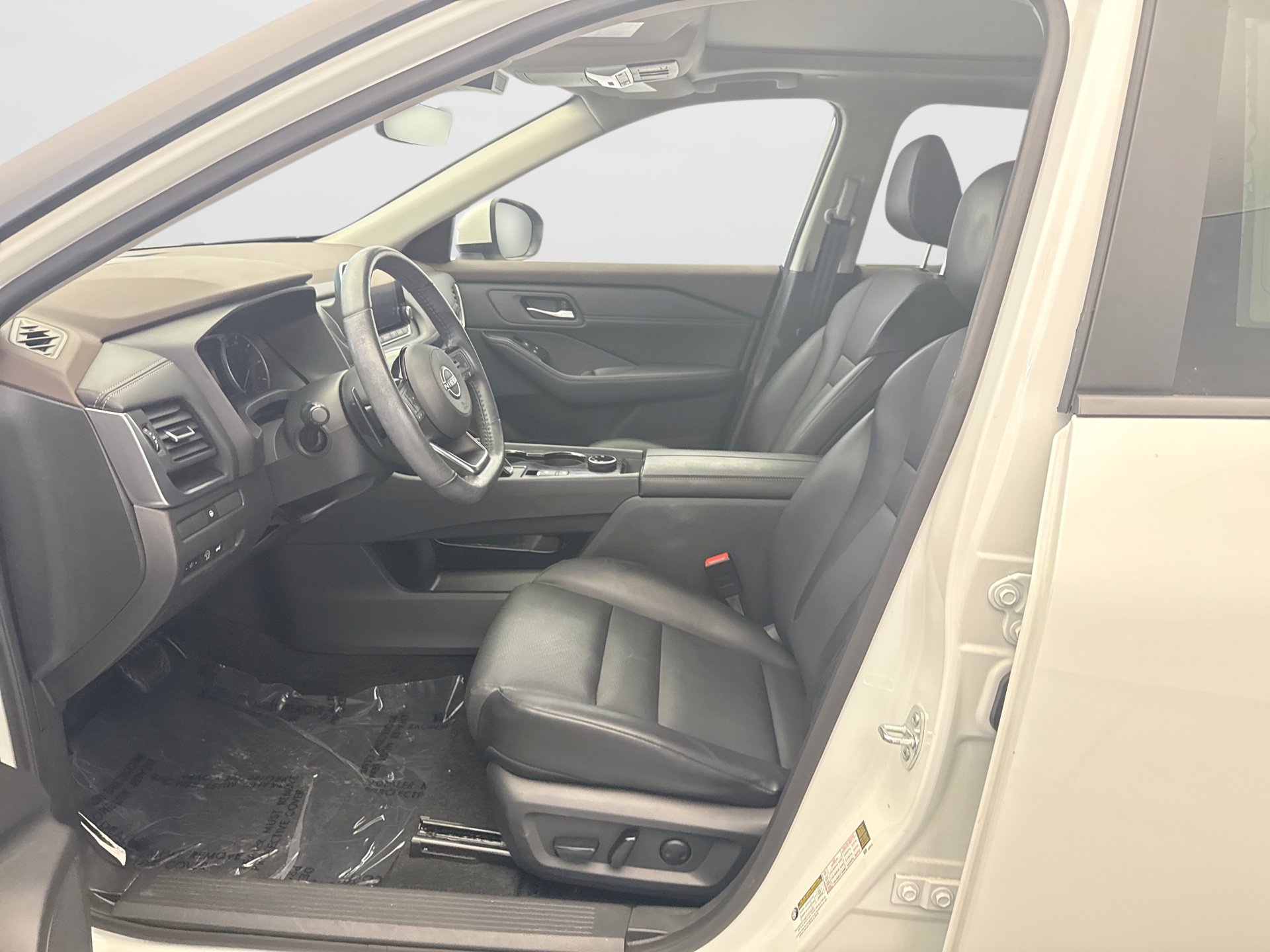 Used 2023 Nissan Rogue SV w/ SV Premium B Package AWD/4WD image 11
