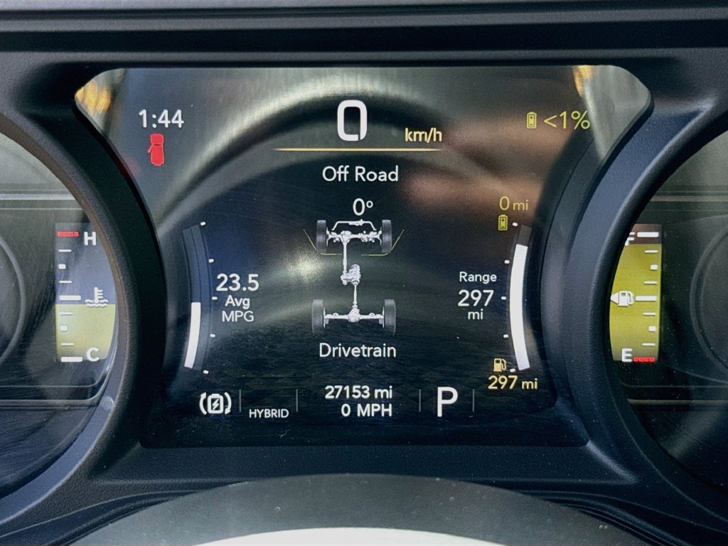 Used 2024 Jeep Wrangler Unlimited Sahara AWD/4WD image 13
