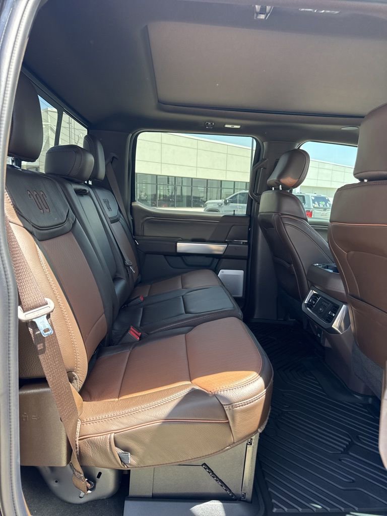 Used 2025 Ford F250 King Ranch w/ FX4 Off-Road Package AWD/4WD image 12
