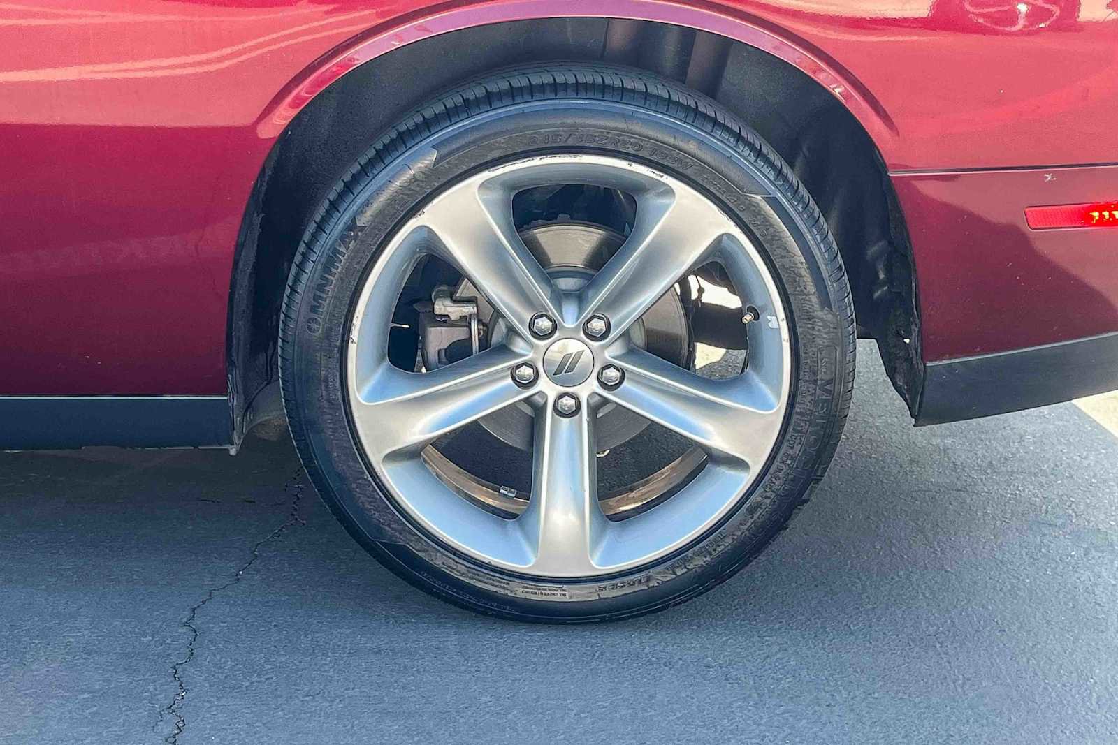 Used 2017 Dodge Challenger R/T image 10