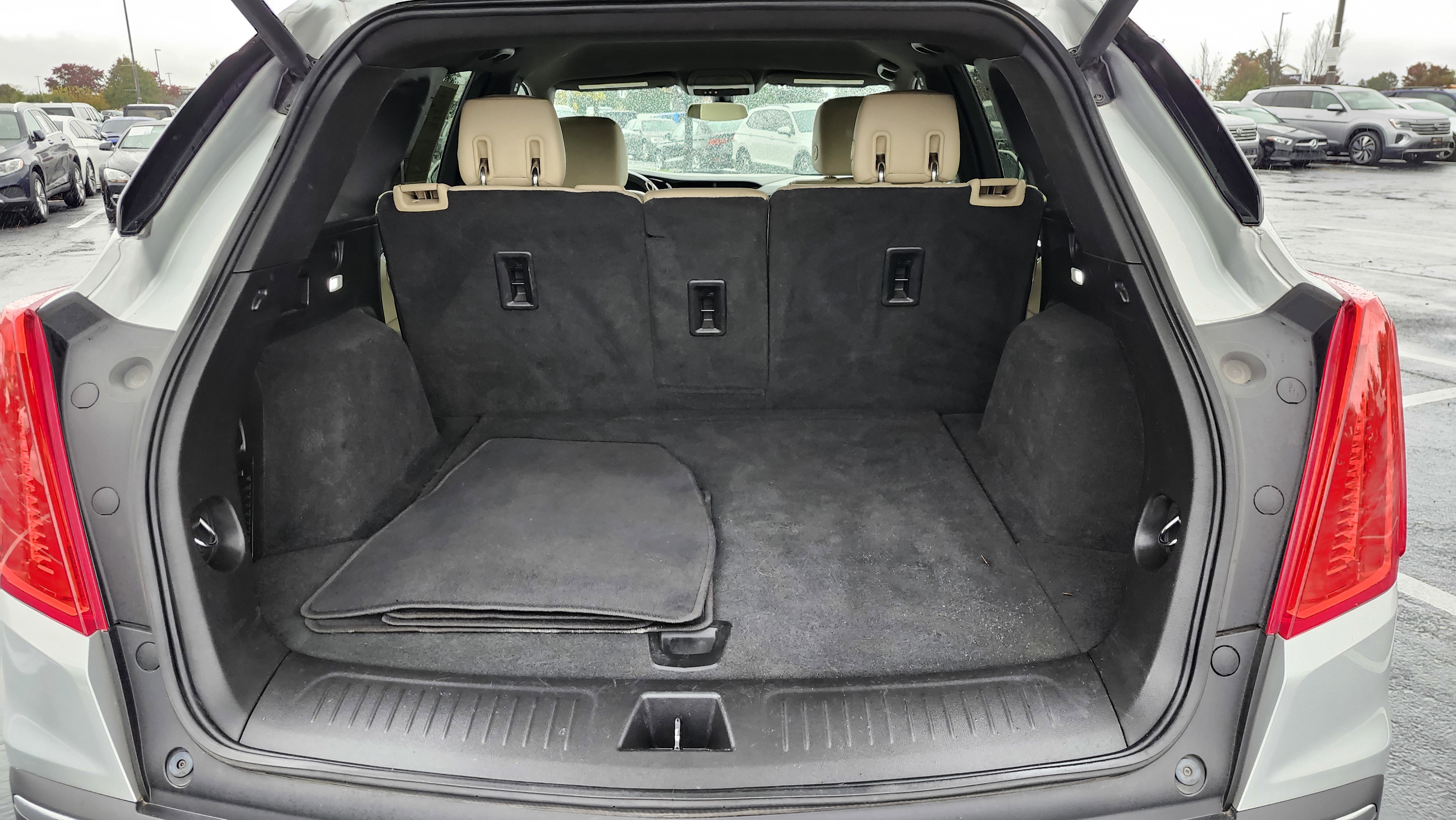 Used 2017 Cadillac XT5 FWD image 15