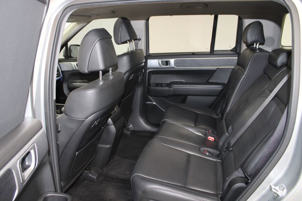 Used 2024 Hyundai Santa Fe Limited image 18