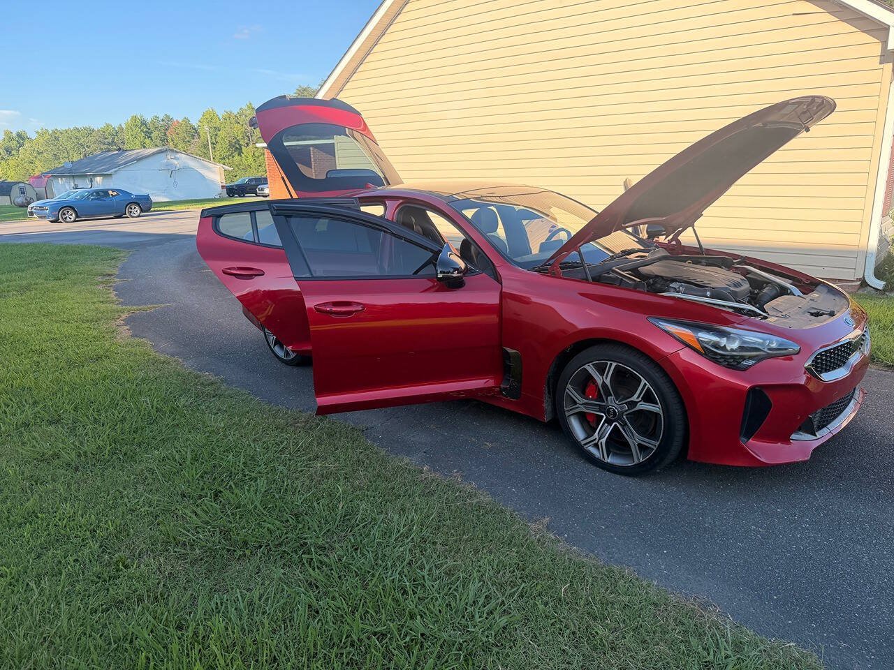 Used 2019 Kia Stinger GT1 RWD image 16