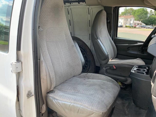 Used 2014 GMC Savana 1500 image 21