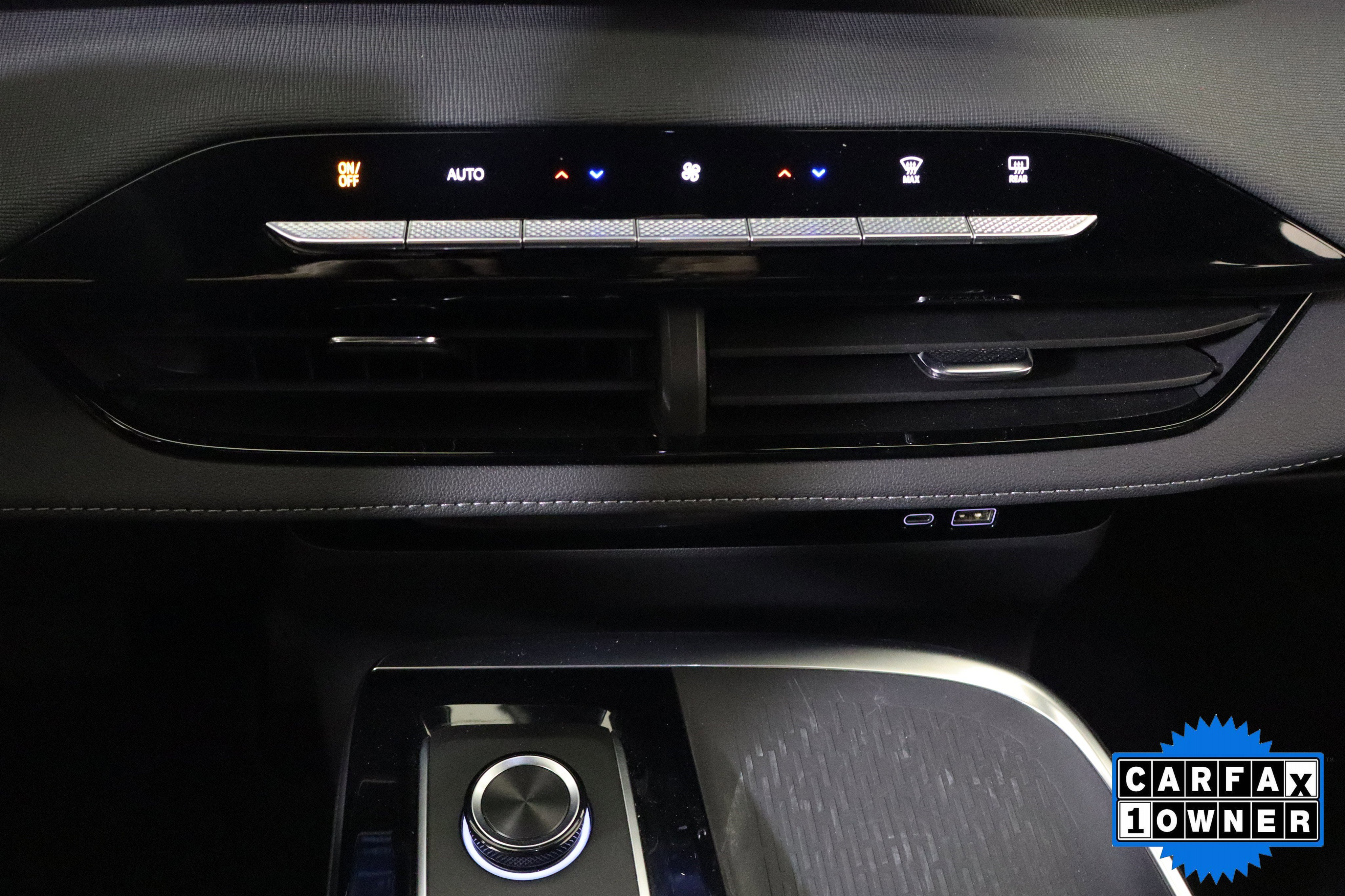 Used 2025 Buick Enclave Sport Touring image 26