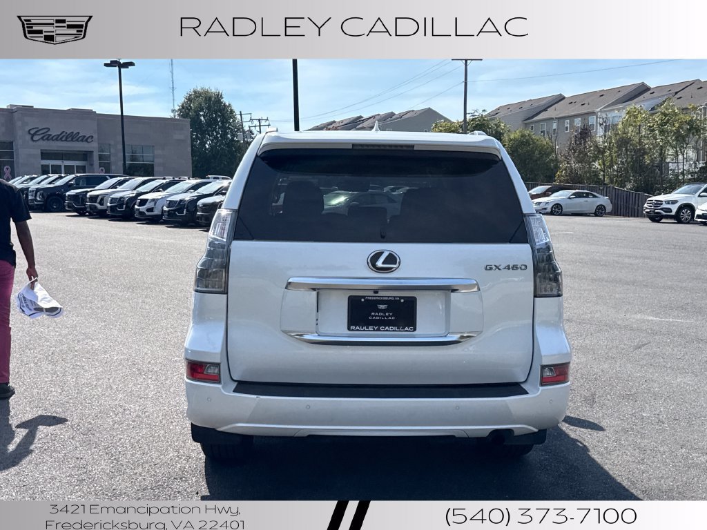 Used 2021 Lexus GX 460 Luxury w/ Accessory Package AWD/4WD image 19