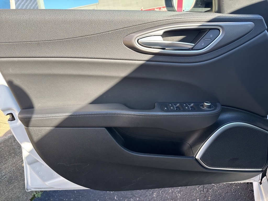 Used 2022 Alfa Romeo Giulia Veloce image 23