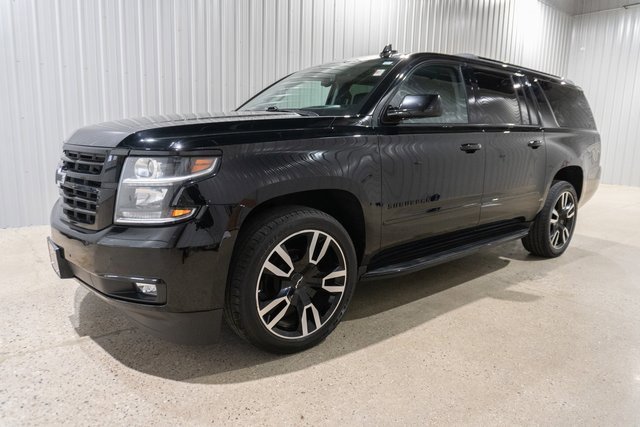 Used 2020 Chevrolet Suburban Premier image 3